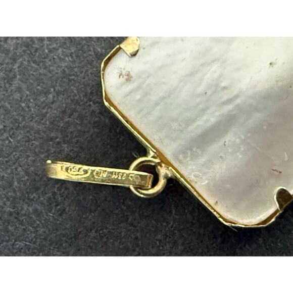 Vintage Mother Of Pearl 18kt Flower Pendant Inlayed Hand Painted Handcrafted - Picture 2 of 6